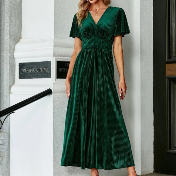 Luxe burnt orange velvet V neck butterfly sleeve dress LAST FEW - Picture 13 of 16